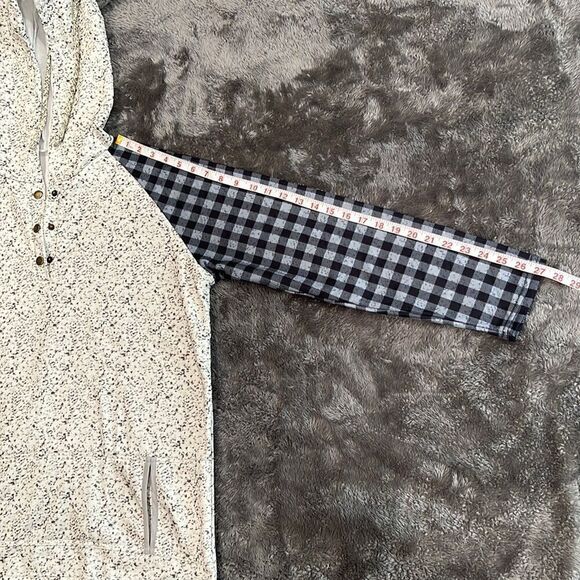 104. Boutique Unisex Black & Grey Buffalo Print hoodie Size 2X NWT - Picture 8 of 9